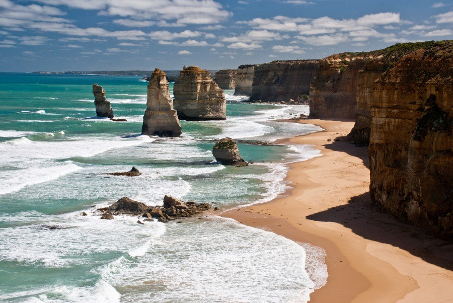 twelveapostlesgreatoceanroad.jpg